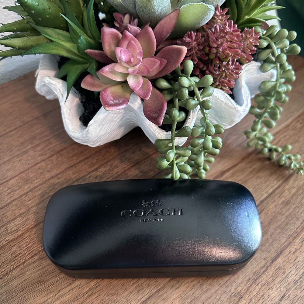 Coach New York Hard Clamshell Sunglass/Eyeglass Case